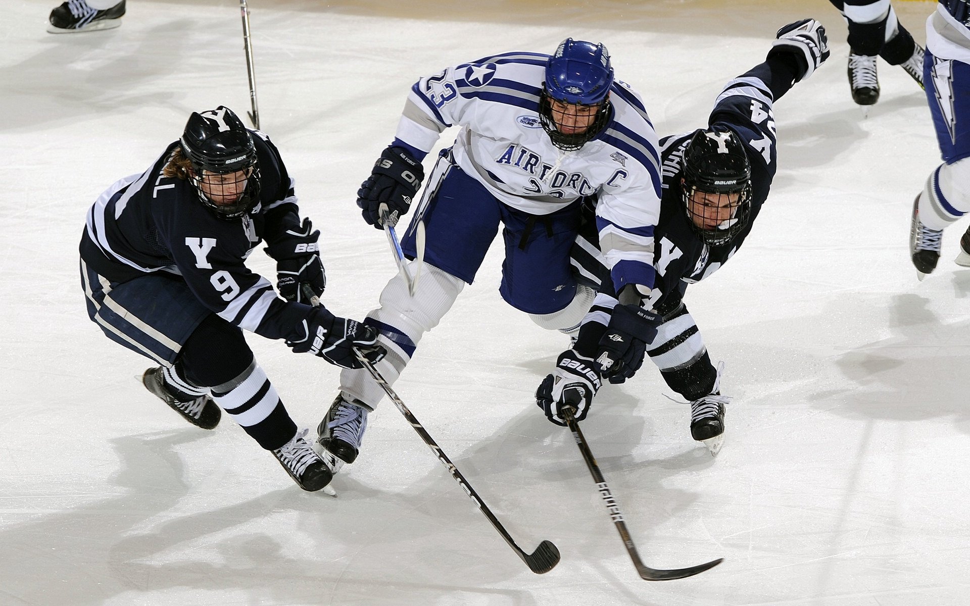 爱游戏电竞官网-新版本更新引发赛事战术调整，新赛季比赛